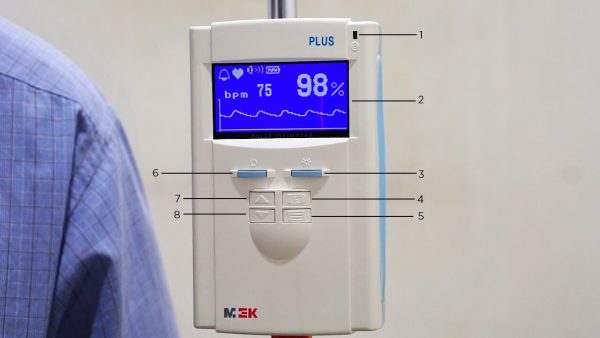 Pulse Oximeter adalah alat yang digunakan untuk mengetahui kecukupan kadar oksigen di dalam darah atau untuk menghitung kepekatan oksigen di dalam darah.